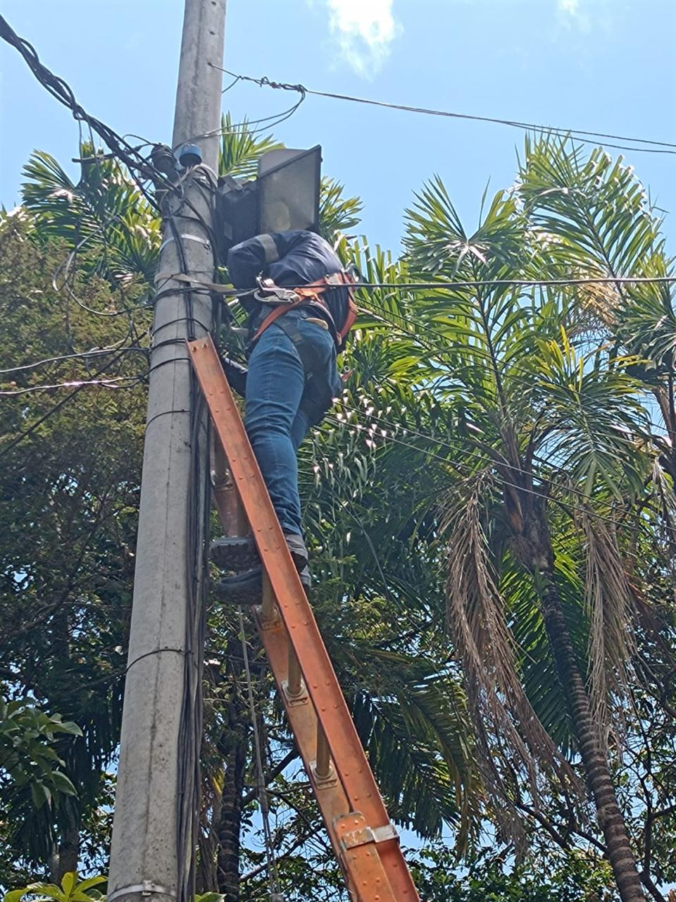 Montajes de Redes Eléctricas